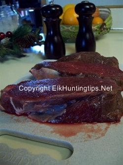 Rump steaks from my spike elk vs my girlfriends beef steak (she refused to  eat the elk). The color difference is crazy! : r/Hunting